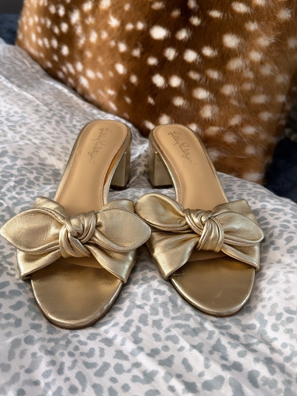 Lilly Pulitzer Gold Knot Bow Slide Heels size women’s 6